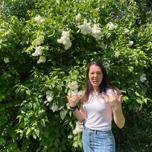 Meet your Posher, Olivia